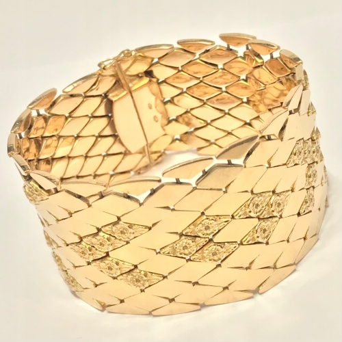 20c46b74457f826b80c5e1ef8207